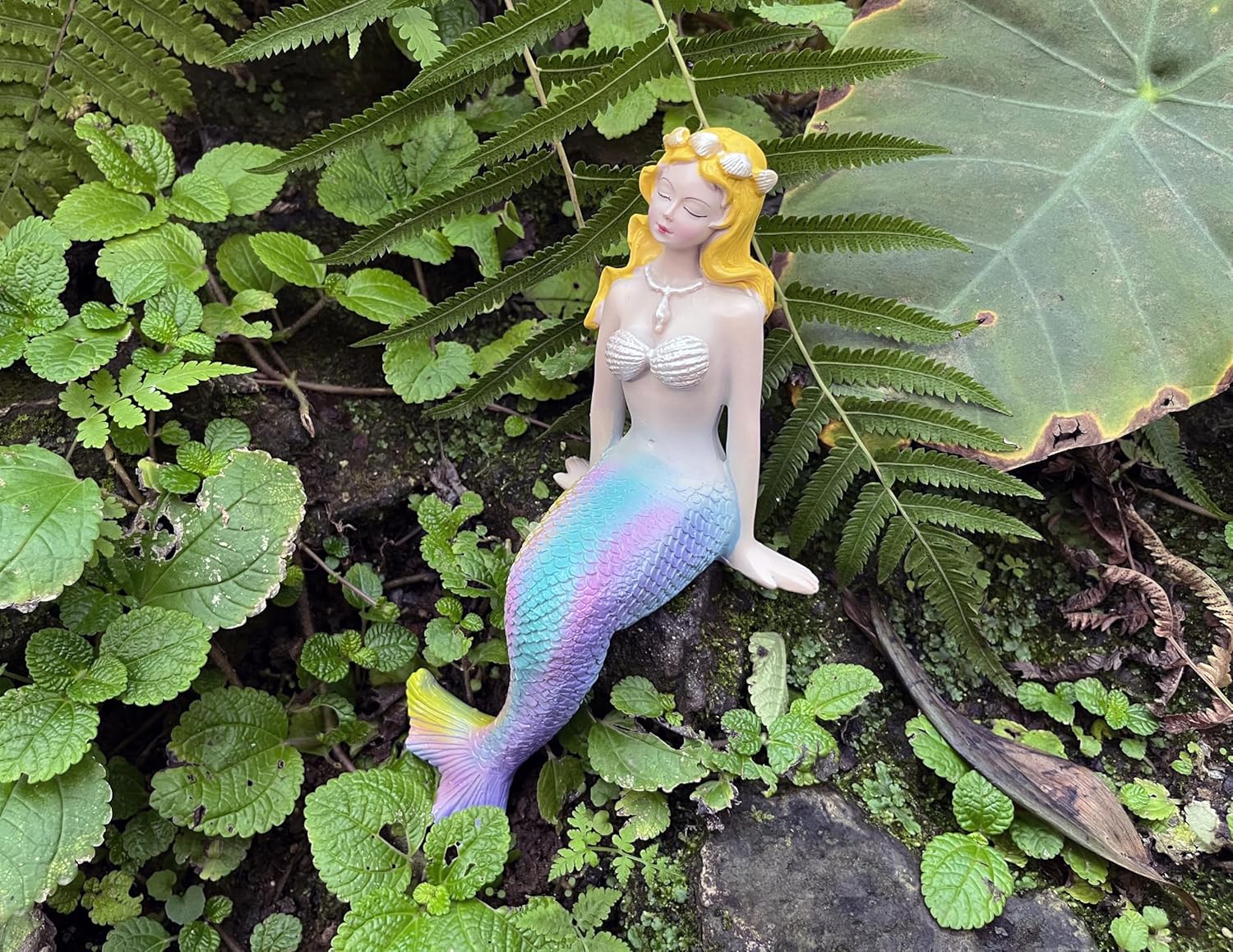Sitting Mermaid Resin Siren Figurines for Fairy Garden Flower Pot Yard Aquarium Fishtank Bookshelf Home Decor 9Inch (Sitting Mermaid)