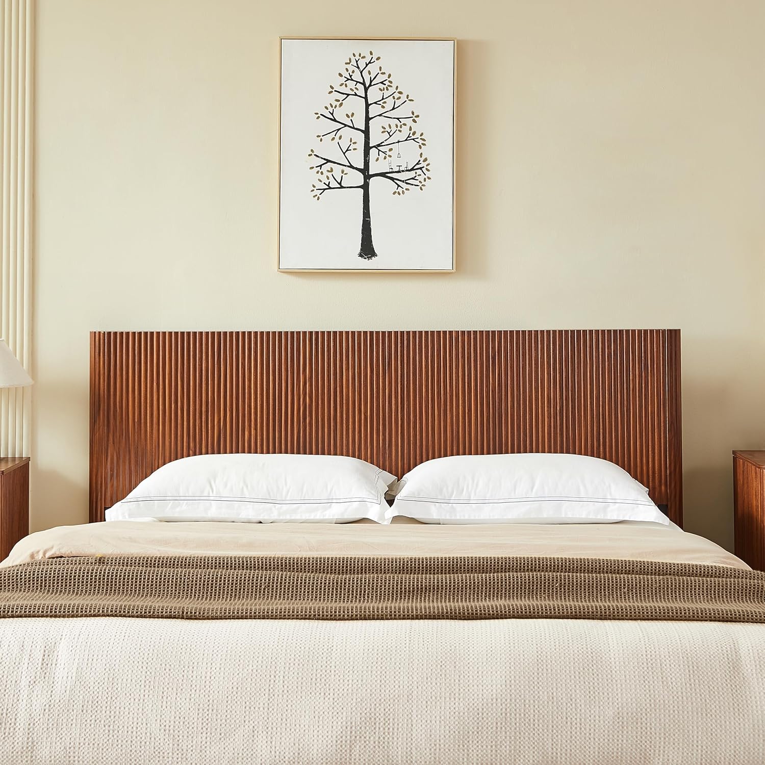 KEIKI King Size Wood Platform Bed Bedframe with Lift Up Hydraulic Storage,Corrugated Curved Lines Design for Bedroom Adult