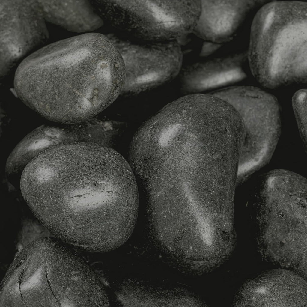 MSI Decorative Polished Black Pebbles, 0.8 inch - 1.2 inch, 40 lb. Bag(Pallet/ 55 Bags)