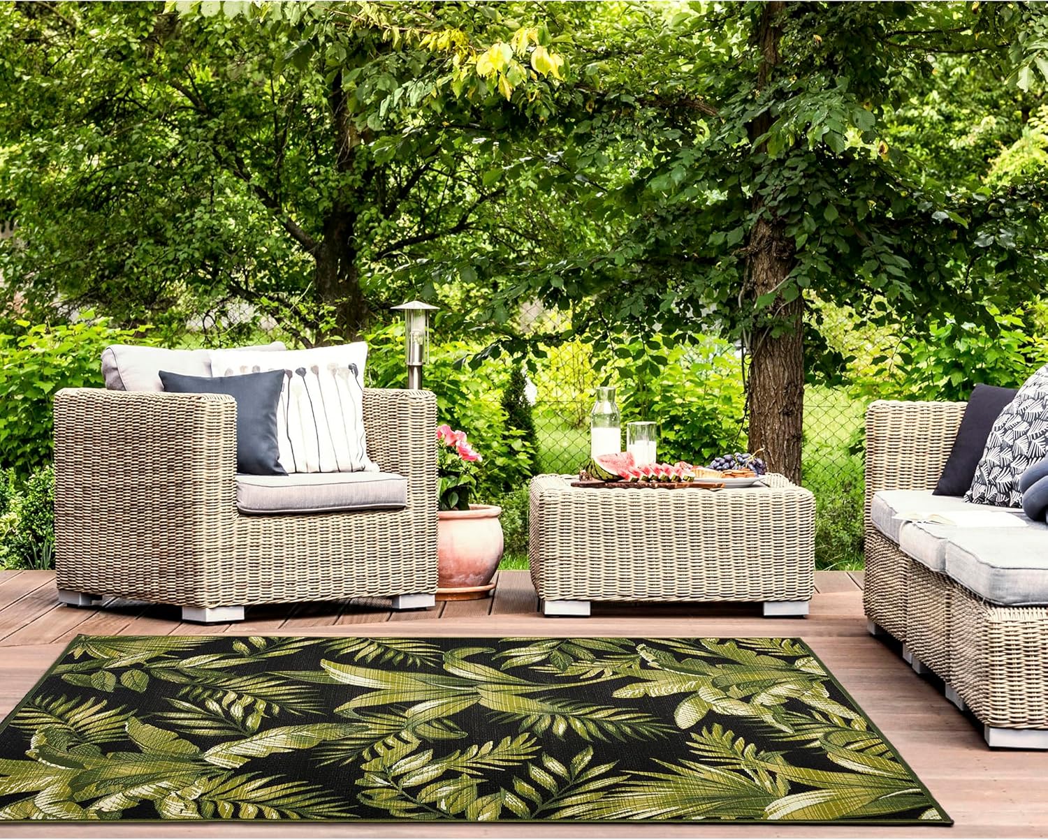 Liora Manne Marina Indoor/Outdoor Power Loomed Synthetic Blend Low Profile Area Rug - Transitional Graphic Botanical Beach Camping (Jungle Leaves Black) (6'6" x 9'4")