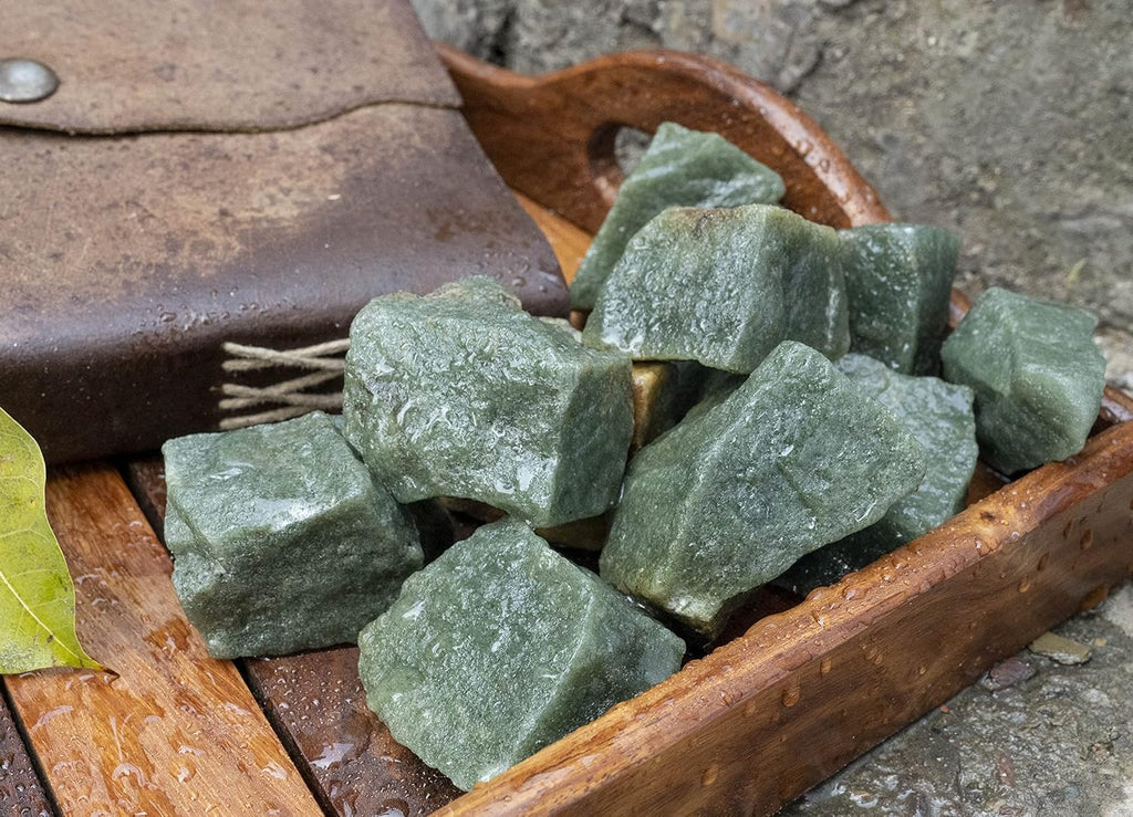 Crocon 1LB Green Aventurine Rough Bulk Natural Stone Raw Gemstone Tumbling Cabbing Polishing Mining Meditation Chakra Balancing Reiki Healing Good Luck Gift Home Office Decor
