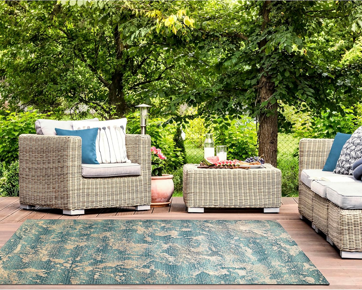 Liora Manne Marina Indoor/Outdoor Power Loomed Synthetic Blend Low Profile Area Rug - Contemporary Graphic Casual Colorful (Stormy Sea) (7'10" x 9'10")