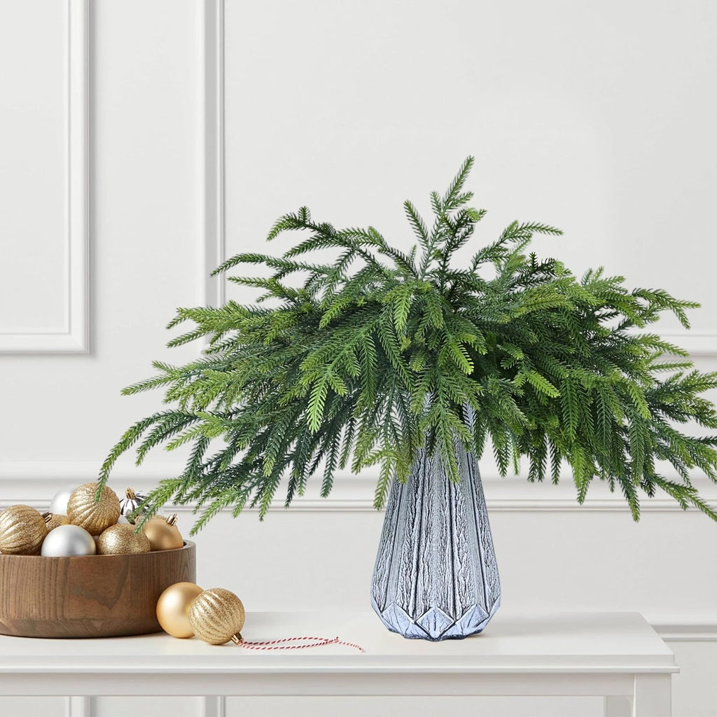 100 Pcs Christmas Greenery Pines Branch Pine Branches Artificial Green Pine Stem - Real Touch for Vase DIY Crafts Flower Arrangement Home Indoor Christmas Decor(18 Inch)