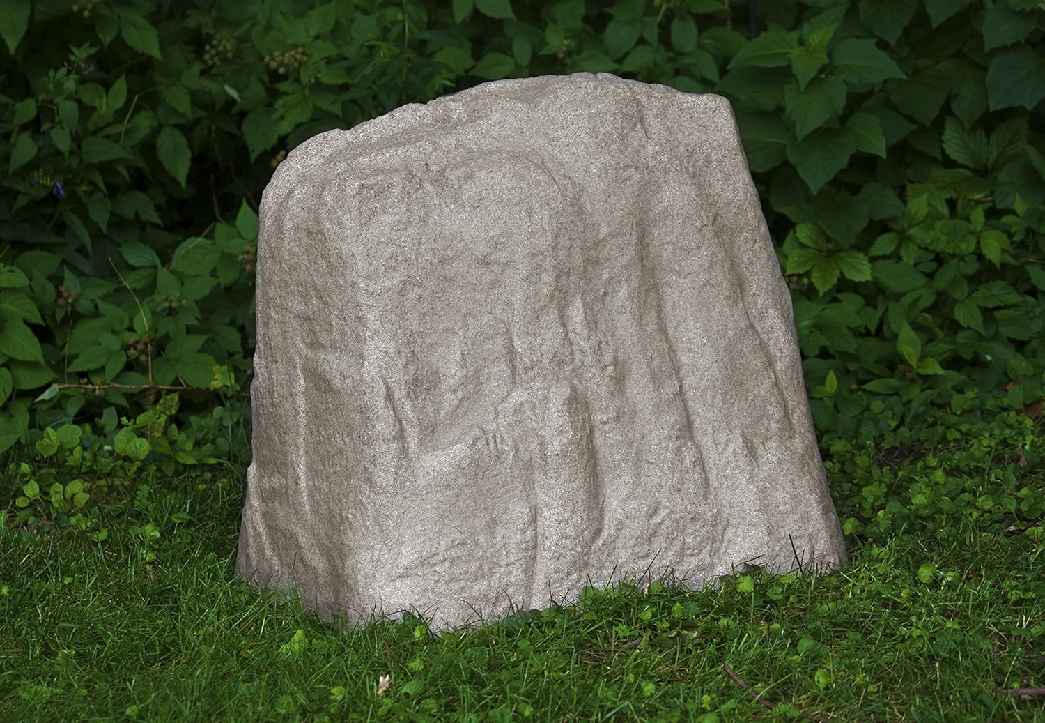 Emsco Group 2181 Large – Lightweight Landscape Rock-Resin, Sandstone